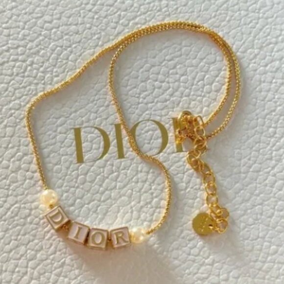 Dior Necklace - D-dice cube pink lacquered necklace - Picture 5 of 5